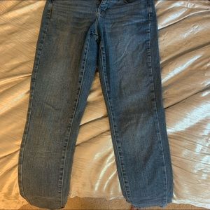 All jeans are size 6, the black shorts are size 8.